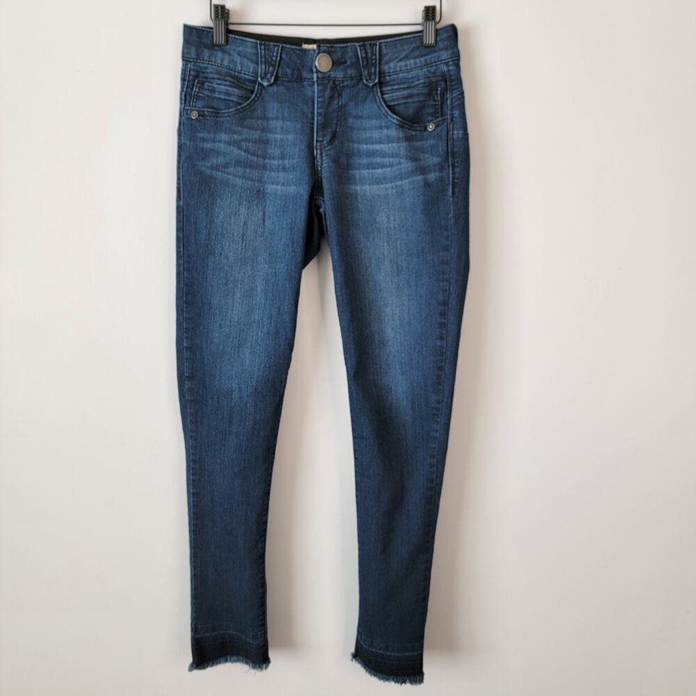 Democracy Skinny Jeans in Medium Blue Wash
